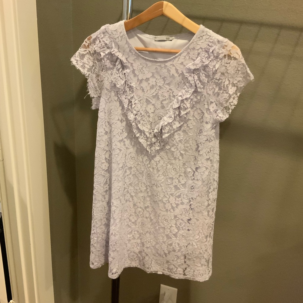 Zara Lace Dress in Soft Lavender